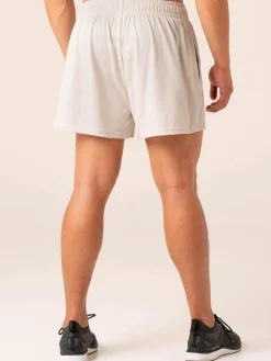 Advance Arnie Short