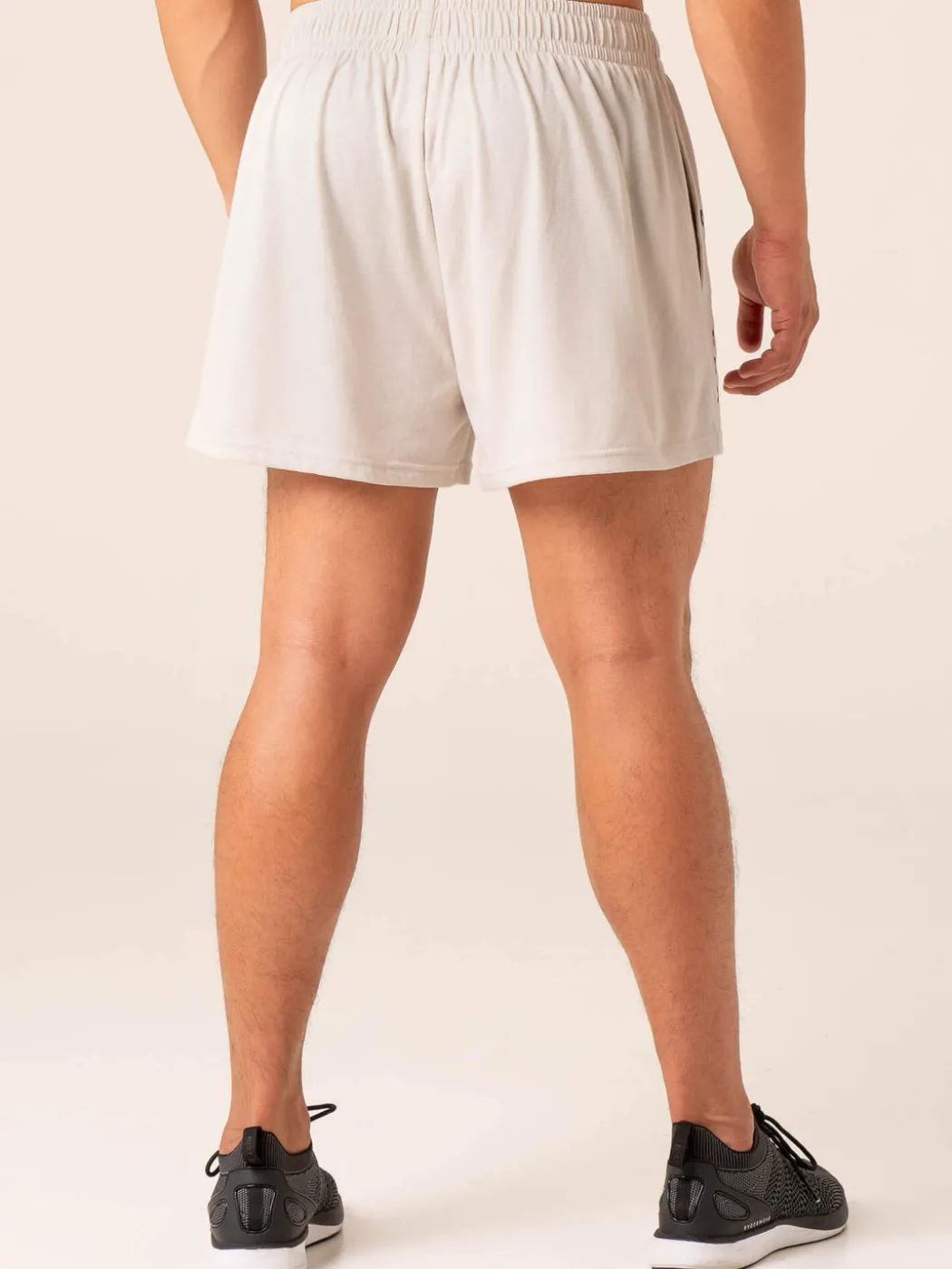 Advance Arnie Short