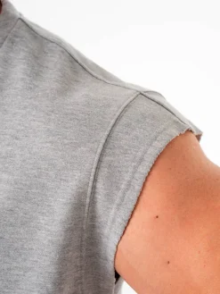 Cut Off Muscle Tank