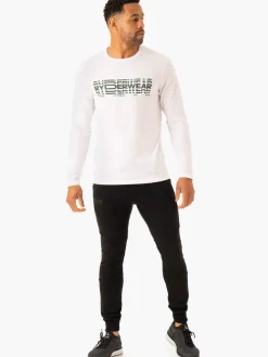 Graphic Long Sleeve T-Shirt