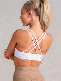Icon Scoop Neck Sports Bra