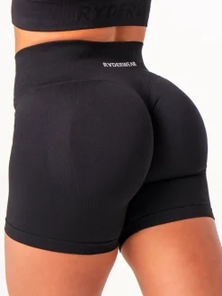 Lift Scrunch Shorts