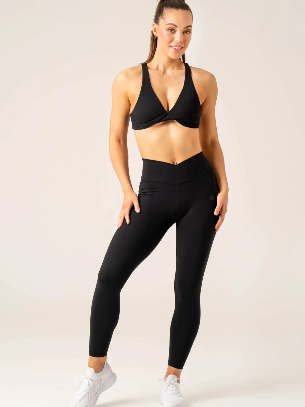 Momentum Cross Over Scrunch Leggings