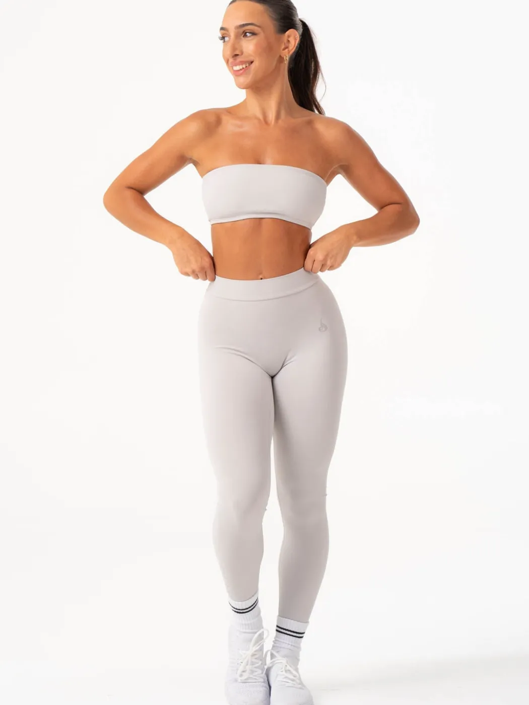 NKD V Scrunch Leggings