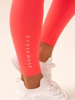 NKD V Scrunch Leggings