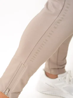 Pursuit Gym Track Pants