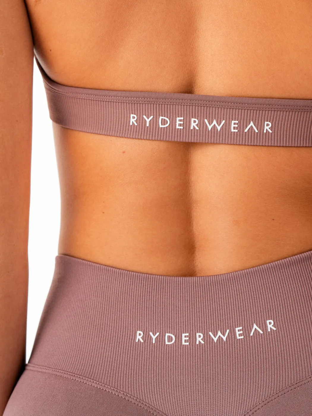 Sculpt Seamless Halter Bra
