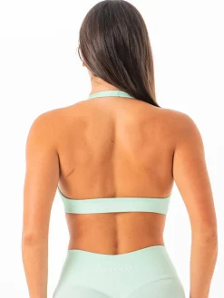 Sculpt Seamless Halter Bra