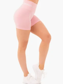 Seamless Staples Shorts