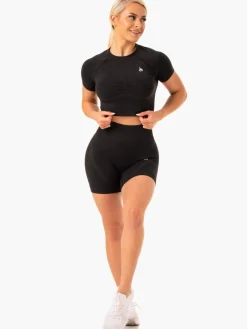 Staples Seamless Shorts